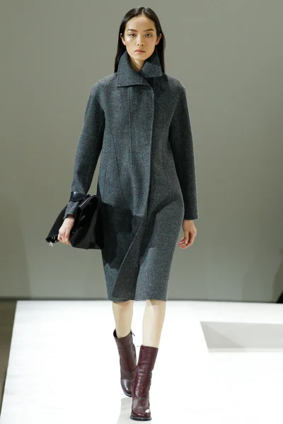Look 25